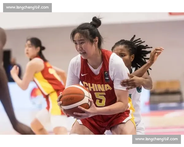 狂胜 50 分!中国 U19 女篮无张子宇仍碾压新西兰 冉珂嘉 24+6 率队血洗 狂胜 50 分!中国 U19 女篮无张子宇仍碾压新西兰 冉珂嘉 24+6 率队血洗