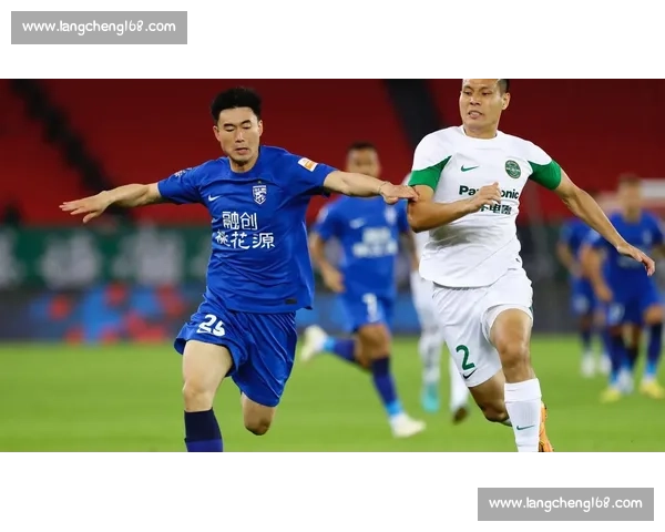 深圳迎战天津中超焦点对决攻防博弈引爆赛场悬念积分争夺夜风云起