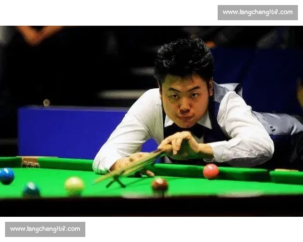 特鲁姆普对阵梁文博强强对话聚焦斯诺克巅峰较量赛场风云再起精彩不容错过