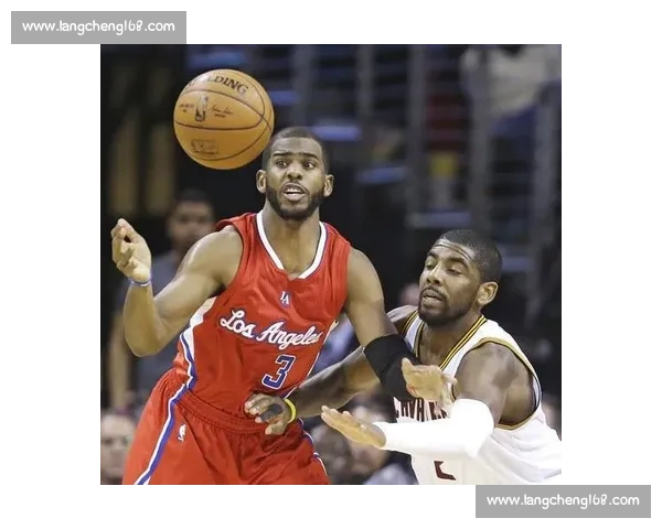 保罗VS欧文的宿命对决：控卫智慧与天赋爆发的终极较量赛场之夜