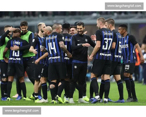 欧冠焦点战那不勒斯对阵法兰克福强强对话引爆赛场悬念战术博弈胜负走向